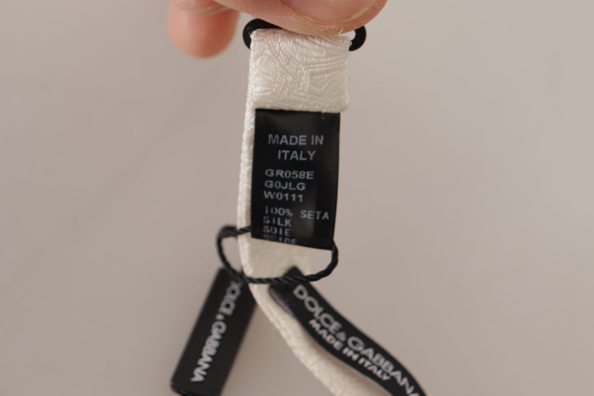 Dolce & Gabbana Elegant White Silk Bow Tie - ACCEXO