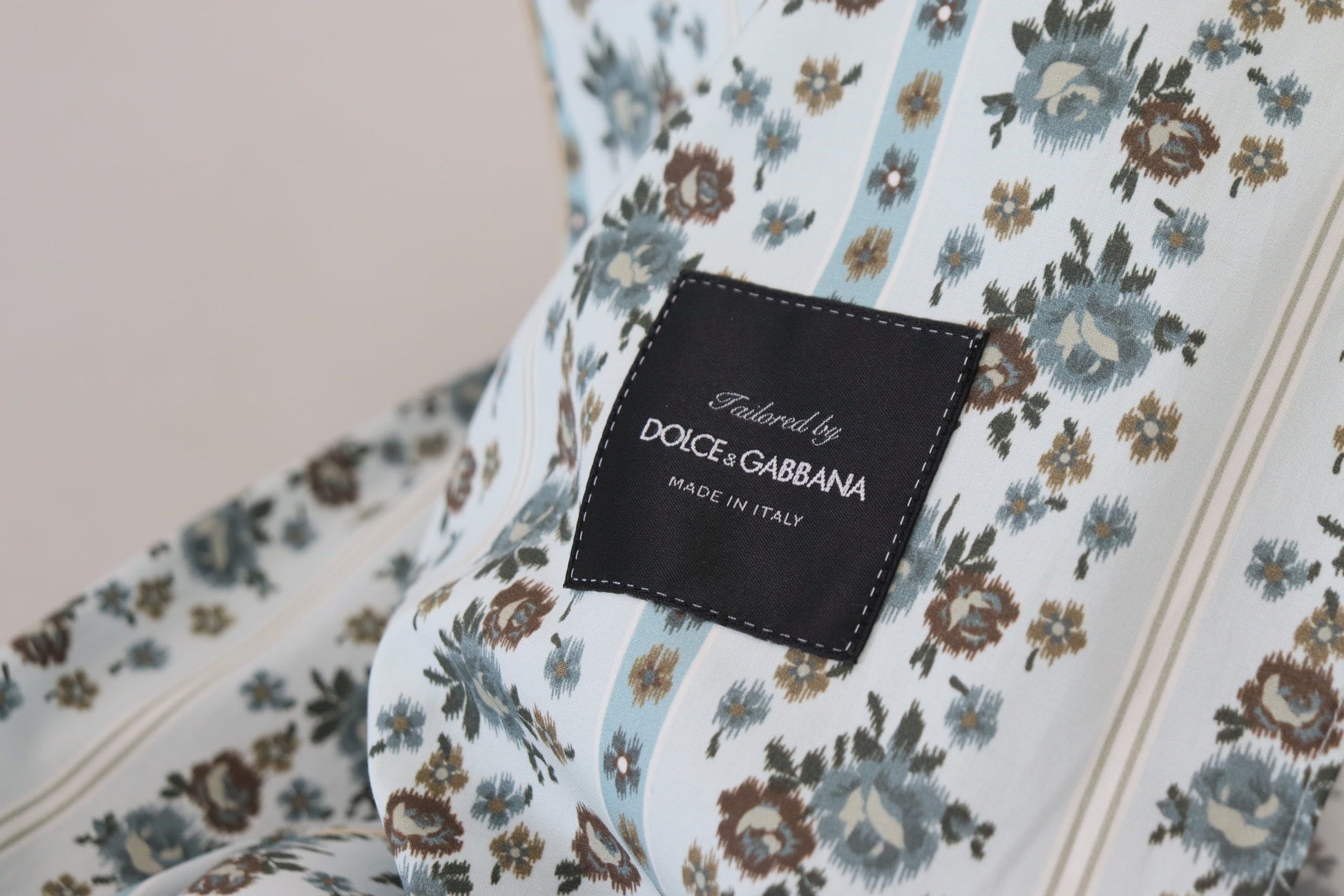 Dolce & Gabbana Elegant Floral Cotton Jacket Robe - ACCEXO