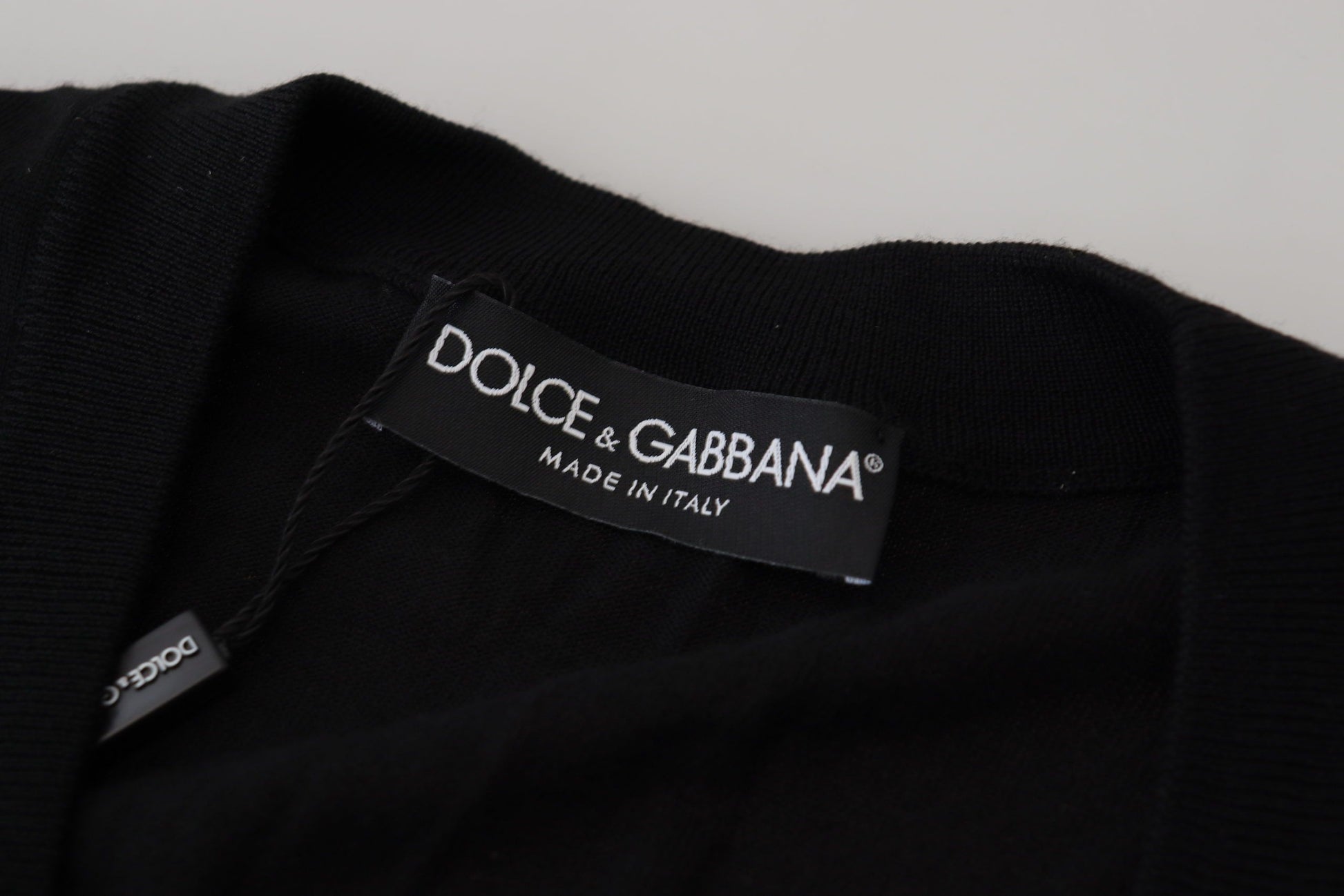 Dolce & Gabbana Elegant Wool Buttoned Black Cardigan - ACCEXO