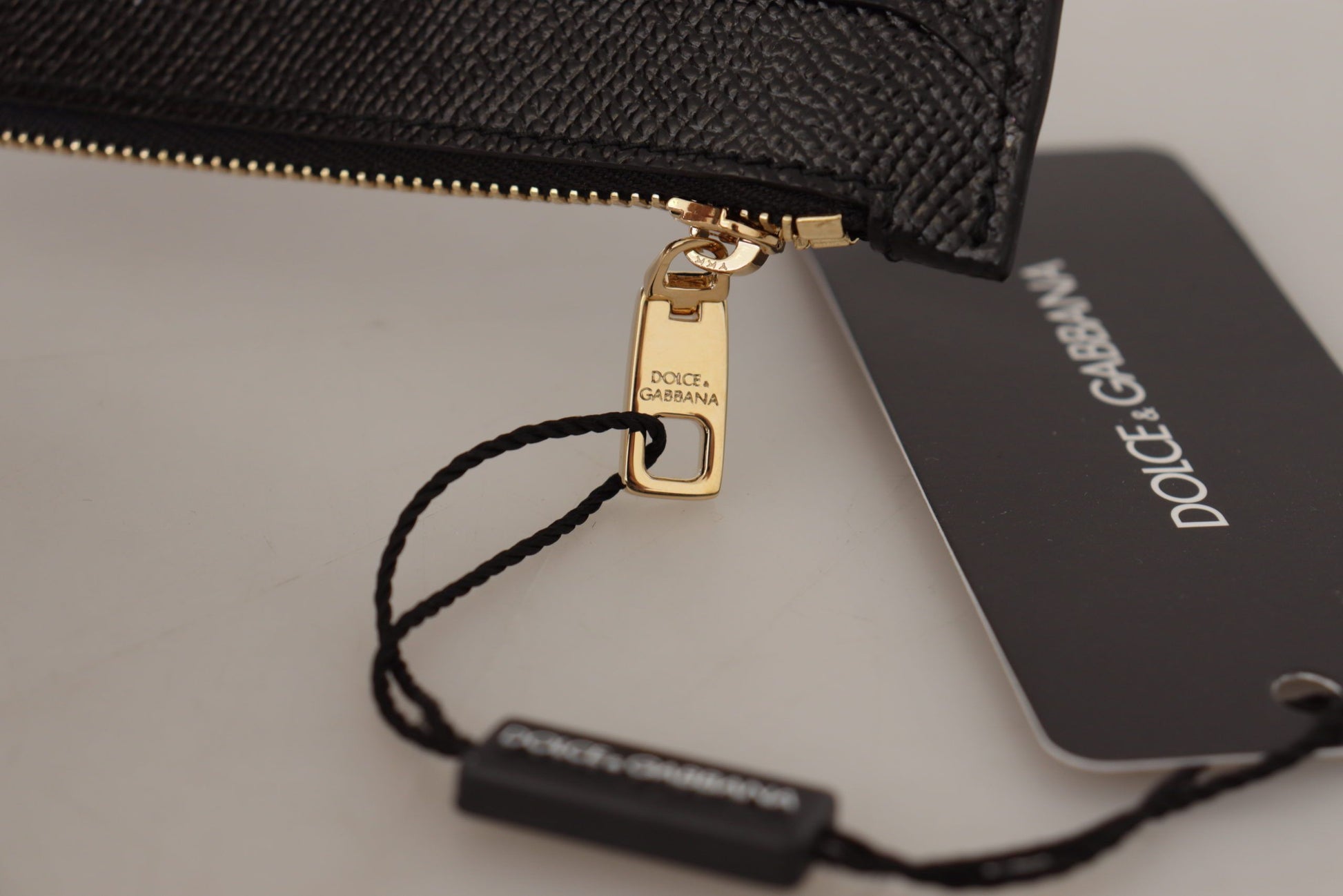 Dolce & Gabbana Elegant Leather Coin Wallet with Zip Closure - ACCEXO