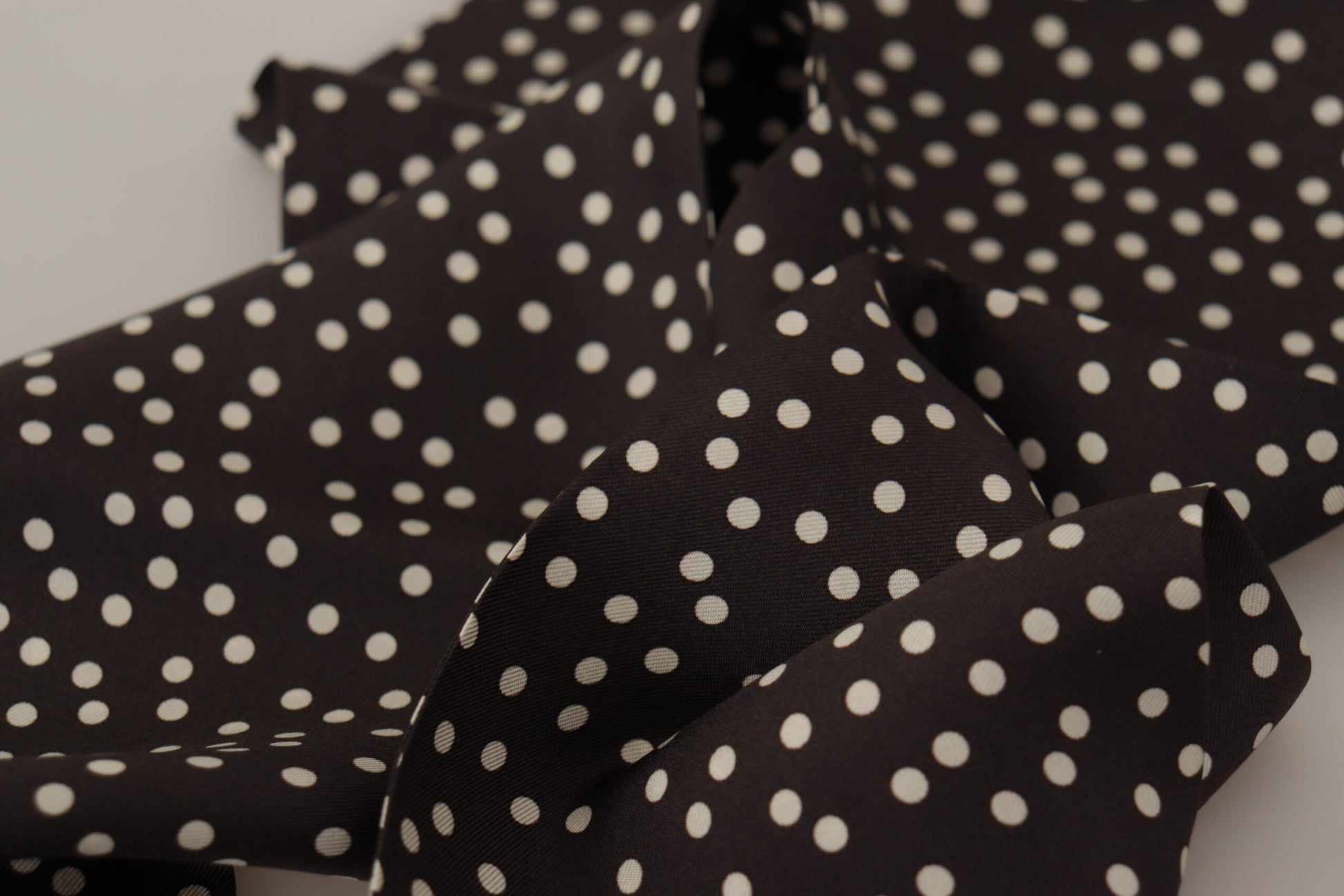 Dolce & Gabbana Elegant Silk Polka Dot Men's Scarf - ACCEXO