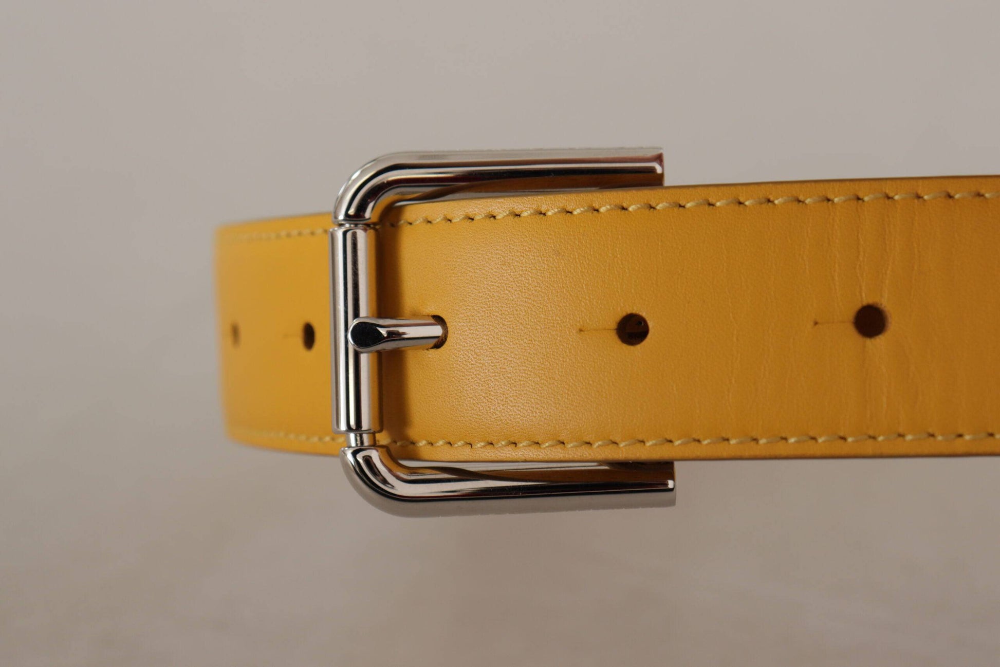 Dolce & Gabbana Elegant Leather Belt in Sunshine Yellow - ACCEXO