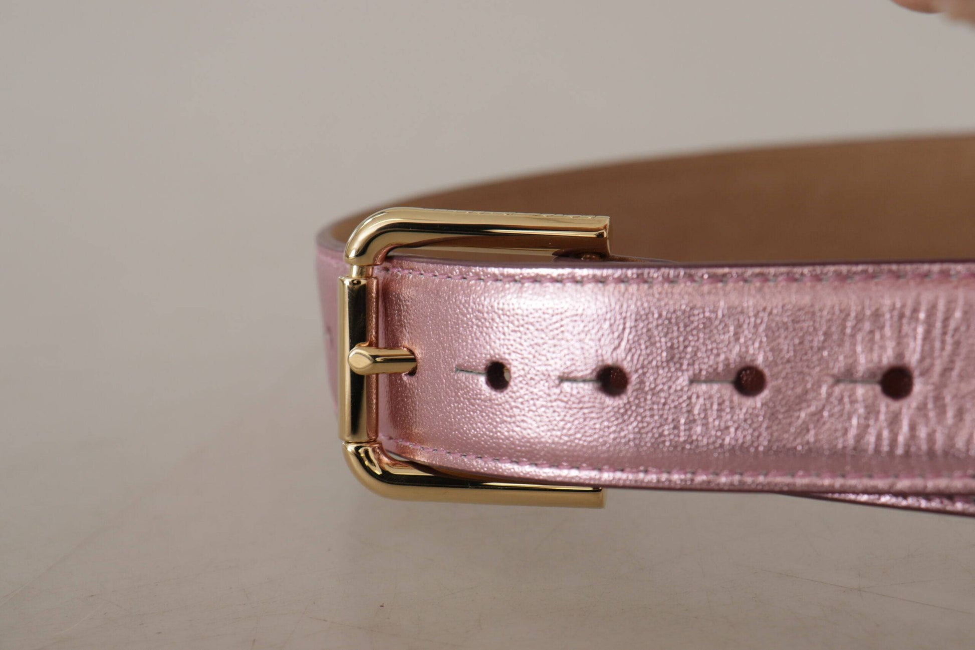 Dolce & Gabbana Elegant Metallic Pink Leather Belt - ACCEXO