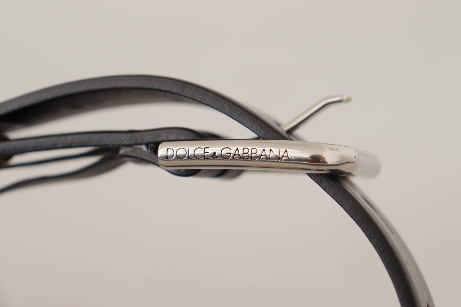 Dolce & Gabbana Chic Black Leather Belt with Engraved Buckle - ACCEXO