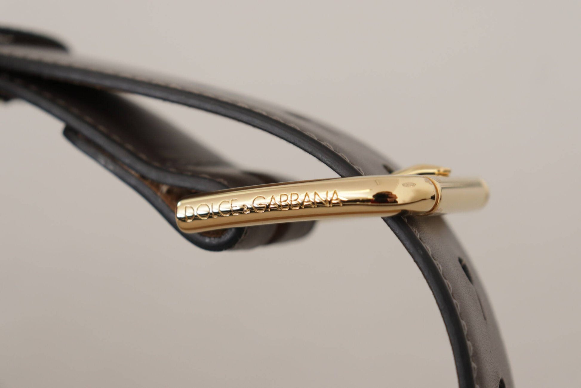 Dolce & Gabbana Elegant Engraved Buckle Leather Belt - ACCEXO