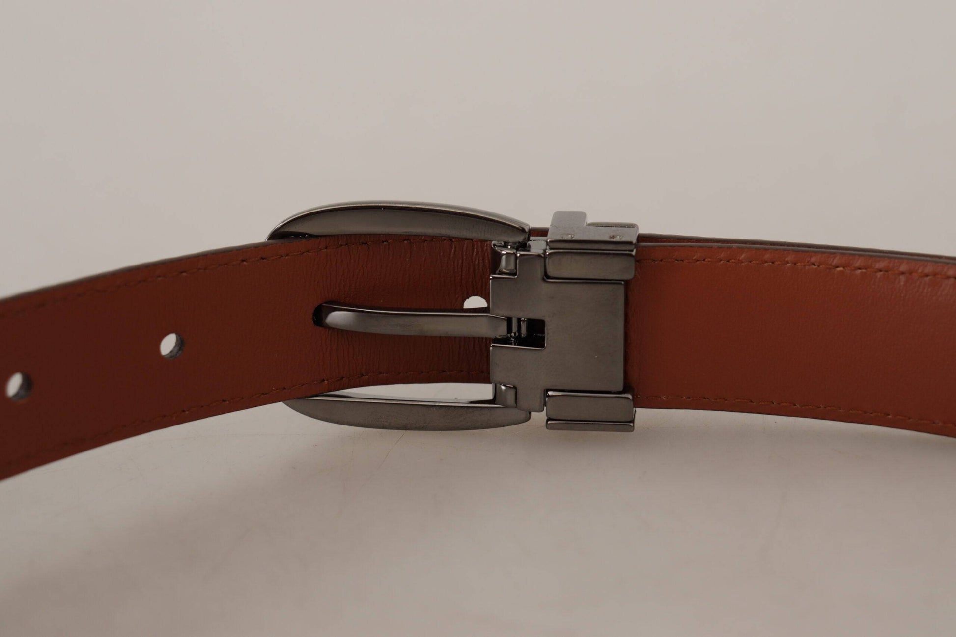 Dolce & Gabbana Elegant Engraved Leather Belt - Timeless Style - ACCEXO