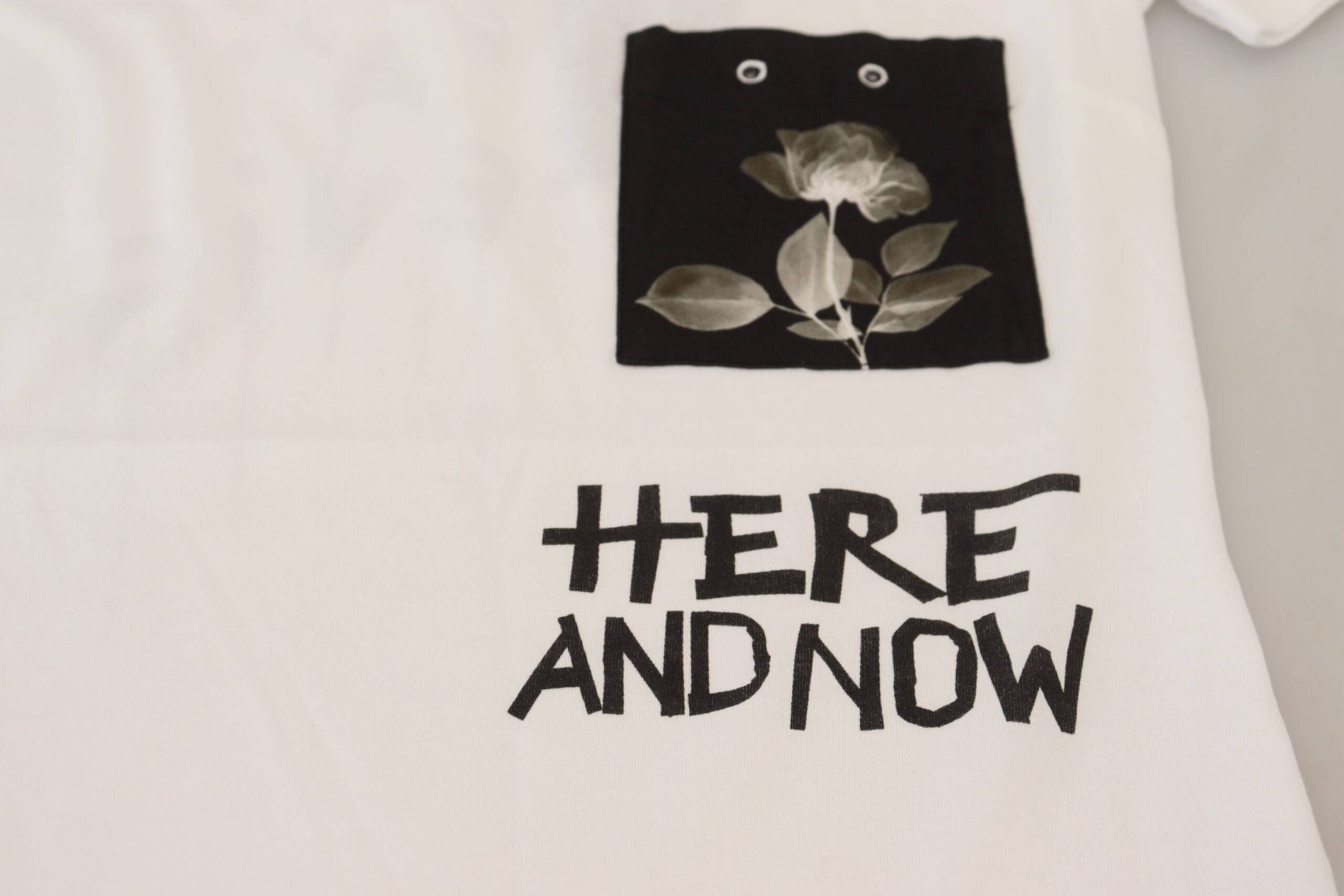 Dolce & Gabbana Chic Monochrome ’Here and Now’ Cotton Tee - IT36 | XS