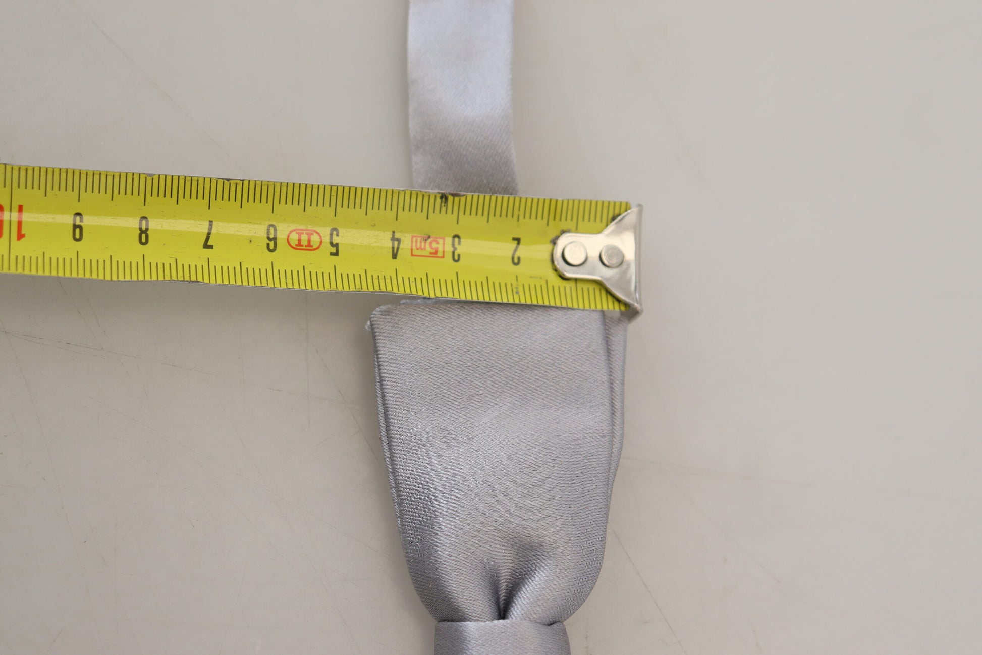 Dolce & Gabbana Elegant Gray Silk Bow Tie - ACCEXO