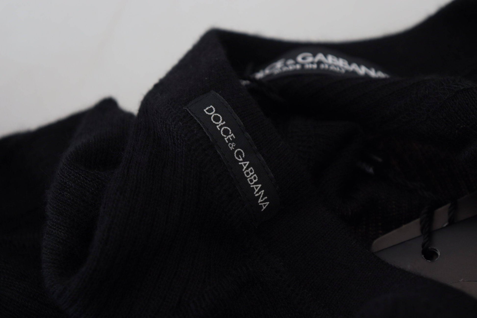 Dolce & Gabbana Elegant Black Cashmere Pullover Sweater - IT44 | XS