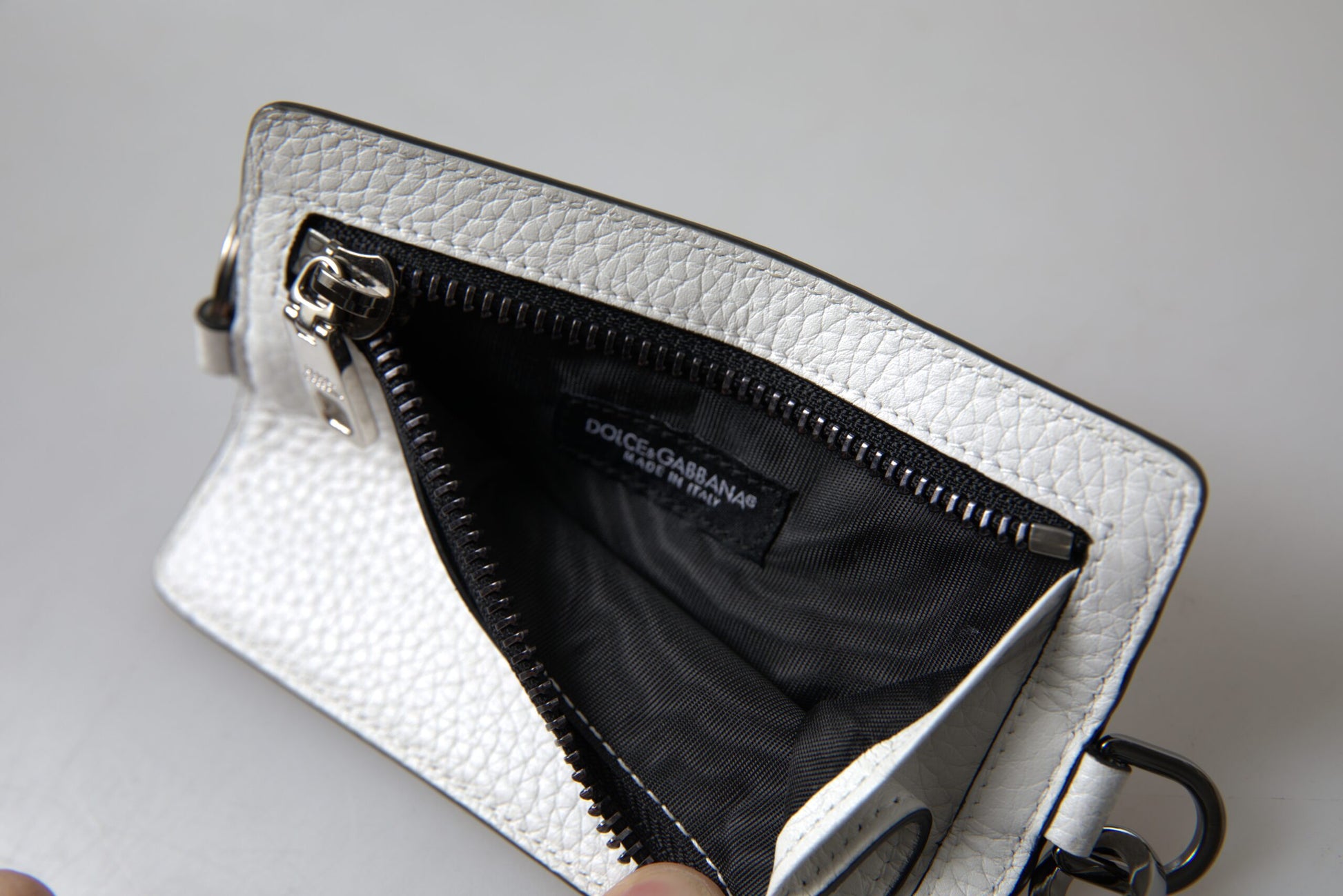 Dolce & Gabbana Elegant White Leather Cardholder Lanyard - ACCEXO