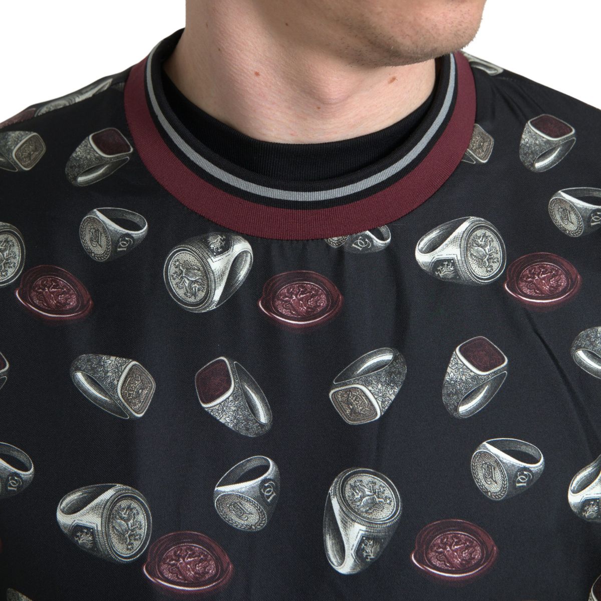 Dolce & Gabbana Elegant Silk Crewneck Pullover - Black Multicolor - ACCEXO