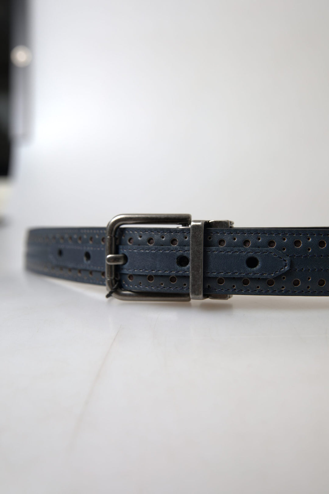 Dolce & Gabbana Elegant Blue Leather Belt with Metal Buckle