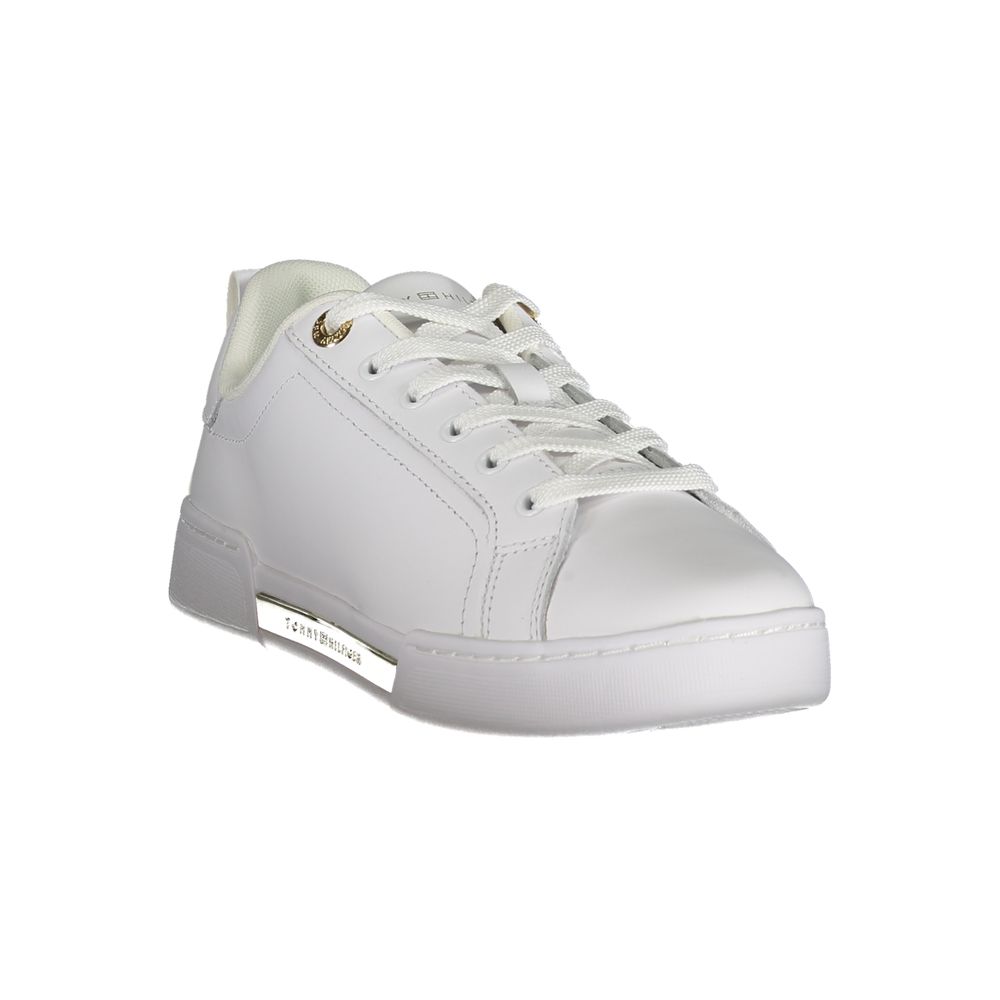 Tommy Hilfiger Chic White Lace-Up Sneakers with Contrast Detail