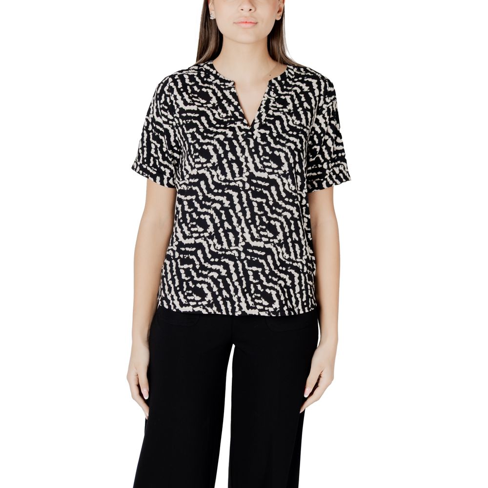 Women's Tops