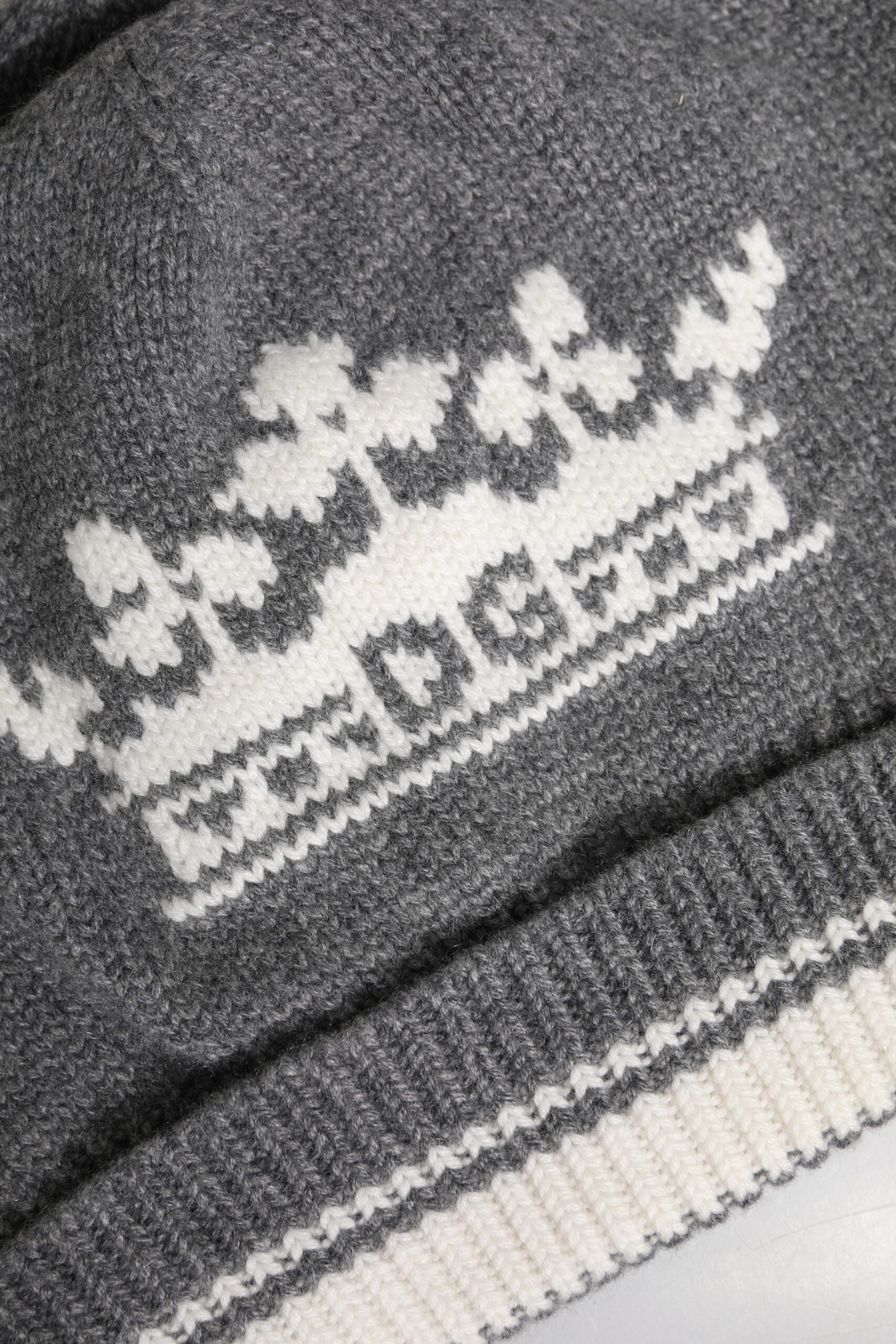 Dolce & Gabbana Gray Cashmere Knitted Winter Beanie Hat - ACCEXO