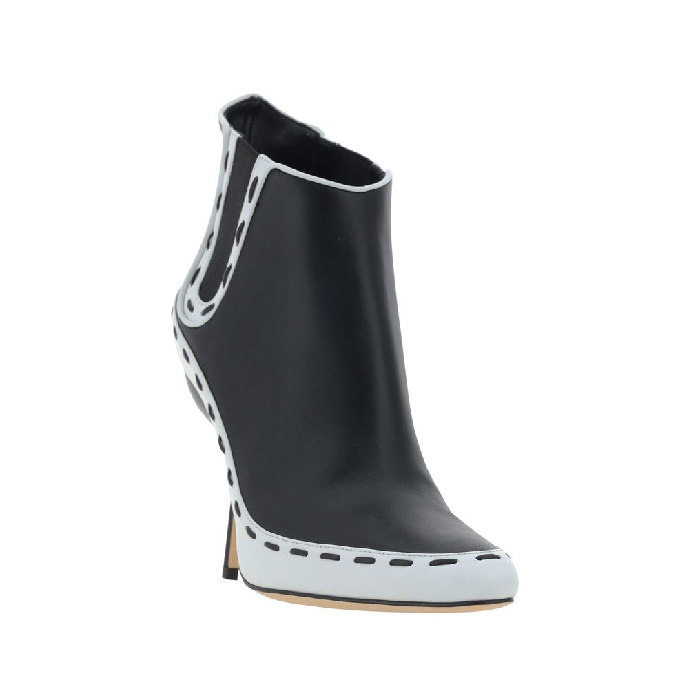 Manolo Blahnik Rizas Pumps - ACCEXO