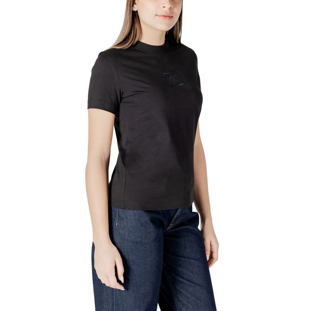 Woman’s black short-sleeved t-shirt from Calvin Klein Jeans, perfect black cotton tops