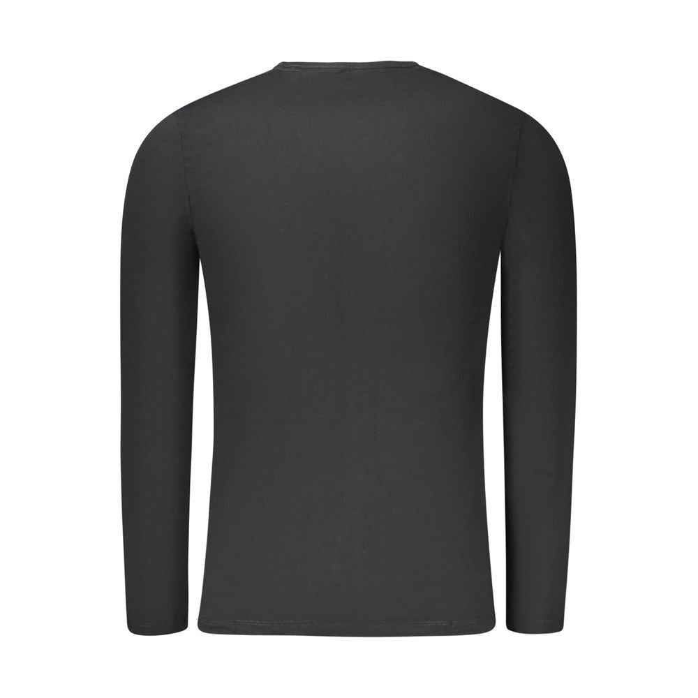 Pepe Jeans Black Cotton Men Slim T-Shirt in a stylish black long-sleeved design