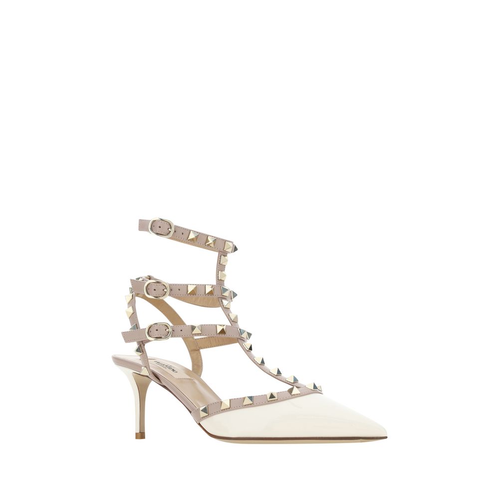 Ivory leather studded stiletto Valentino Garavani Rockstud Pumps showcasing luxury fashion