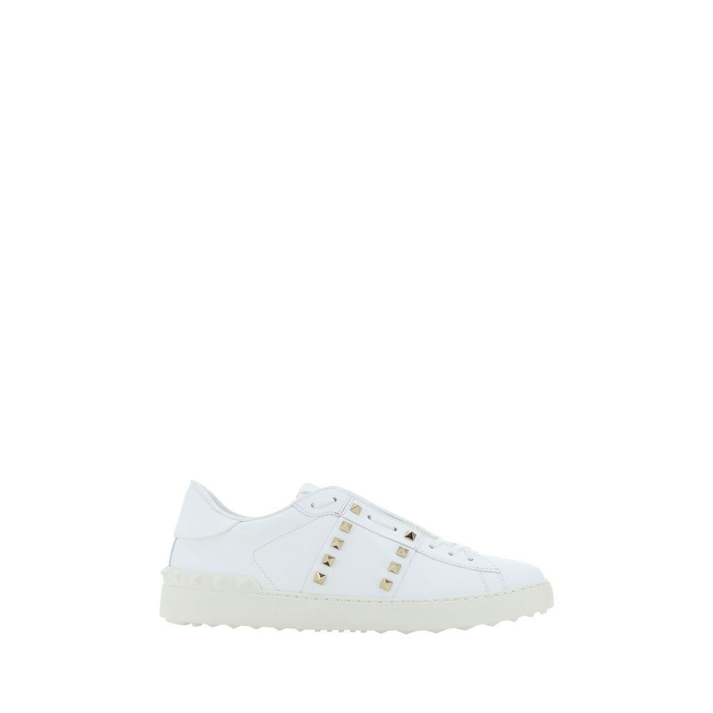 White leather studded sneaker featuring Valentino Garavani Rockstud design